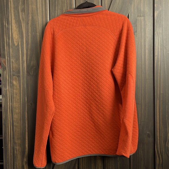 Men’s Woods Sweater - Picture 2 of 4